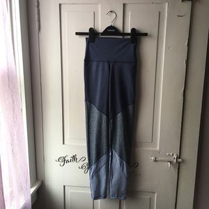 Aerie Move colorblock legging